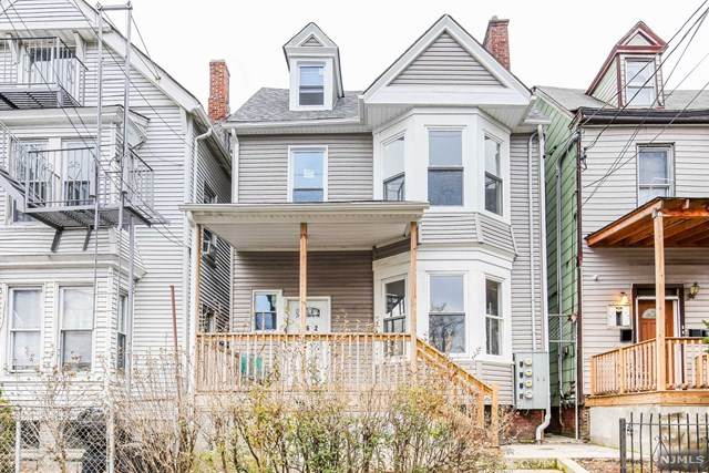 262 8th Street - Photo 1