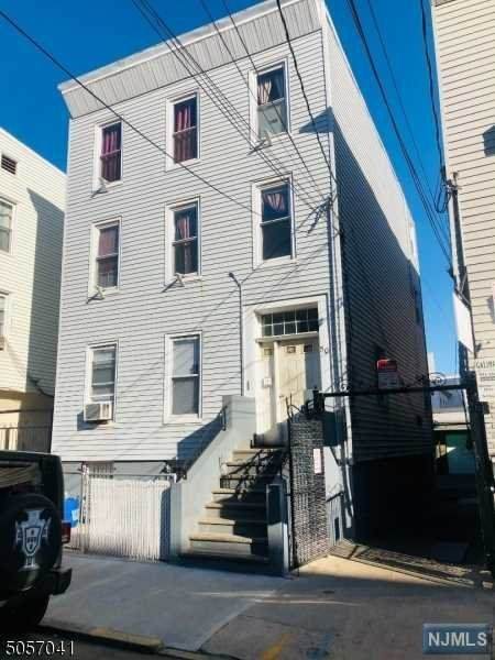 50 Madison Street - Photo 1
