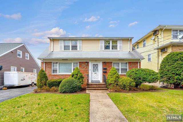 118 Vanderburgh Avenue - Photo 1