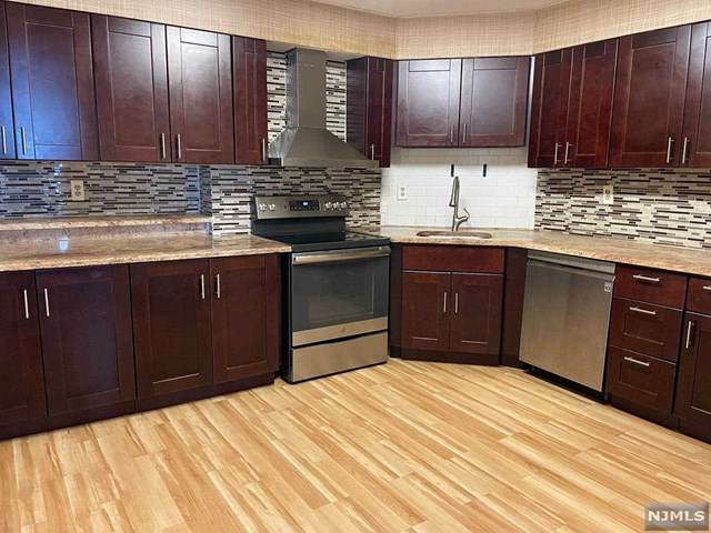 514 Harmon Cove Tower - Photo 1