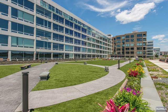 9 Somerset Lane - Photo 1