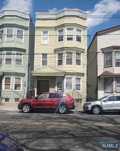 331 Walnut Street - Photo 1