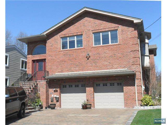 721 Hamilton Avenue - Photo 1