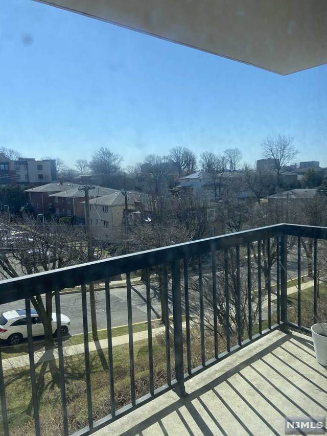 1265 15th Street - Photo 1