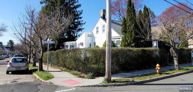 185-187 Garden Avenue - Photo 1