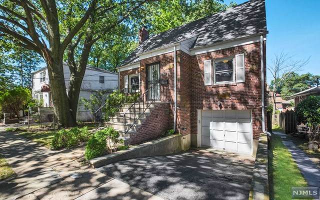 1261 Briar Way - Photo 1