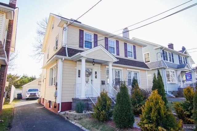 864-866 Livingston Road - Photo 1
