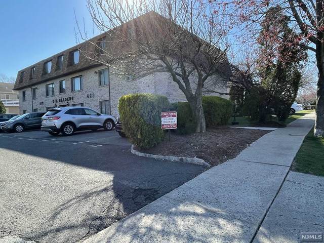 619 Schuyler Avenue - Photo 1