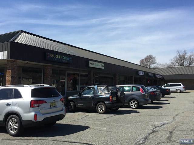166 Newark Pompton Turnpike - Photo 1