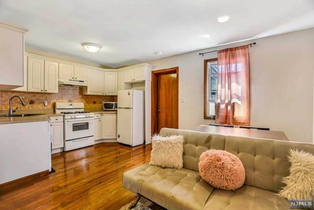 720 Boulevard East - Photo 1