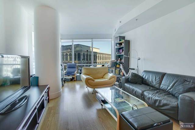 77 Hudson Street - Photo 1
