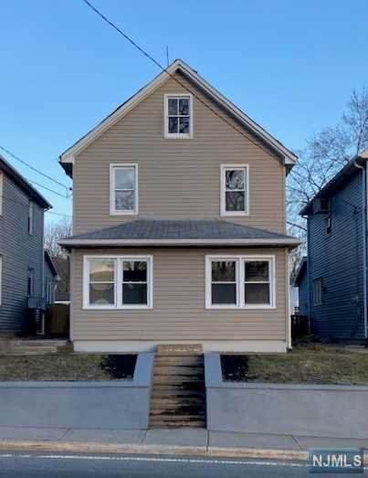 724 Ringwood Avenue - Photo 1