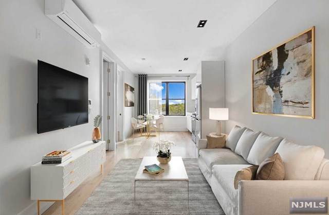 32 Magnolia Avenue - Photo 1