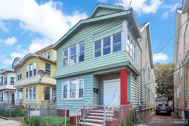 192 Columbia Avenue - Photo 1