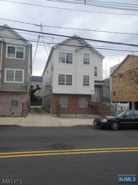 81 14th Avenue - Photo 1