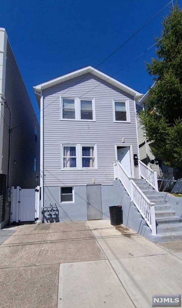 189 12th Avenue - Photo 1