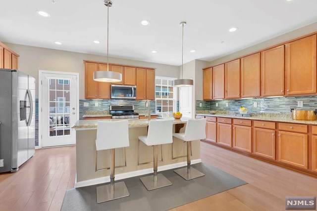 35 Truman Drive - Photo 1