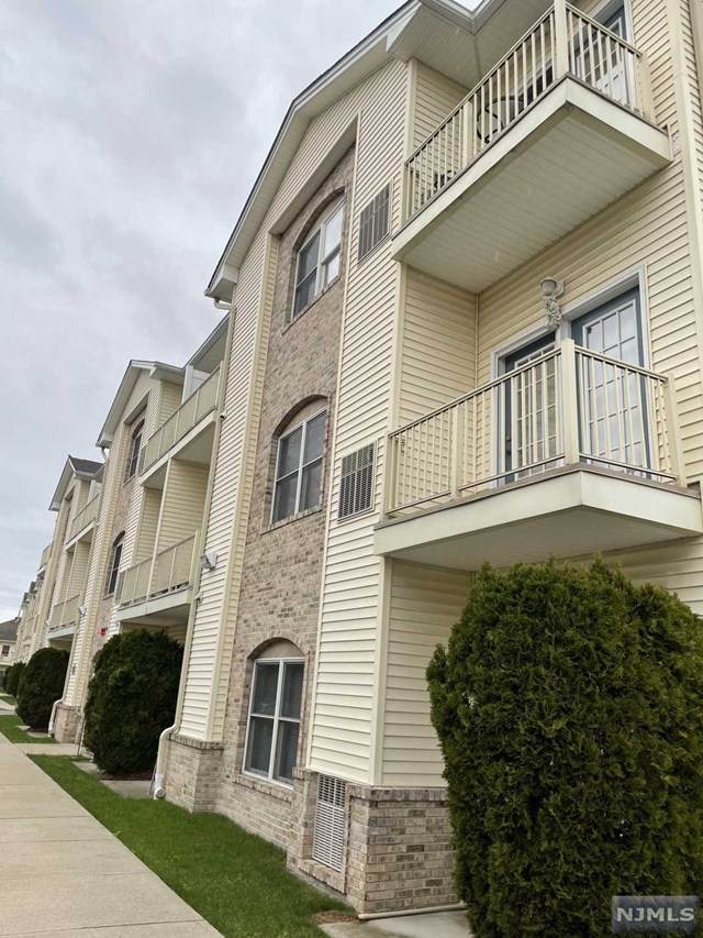 520 Victor Street - Photo 1