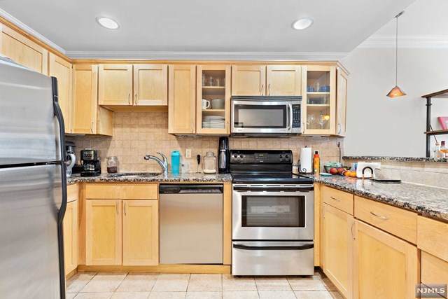 1208 Washington Street - Photo 1