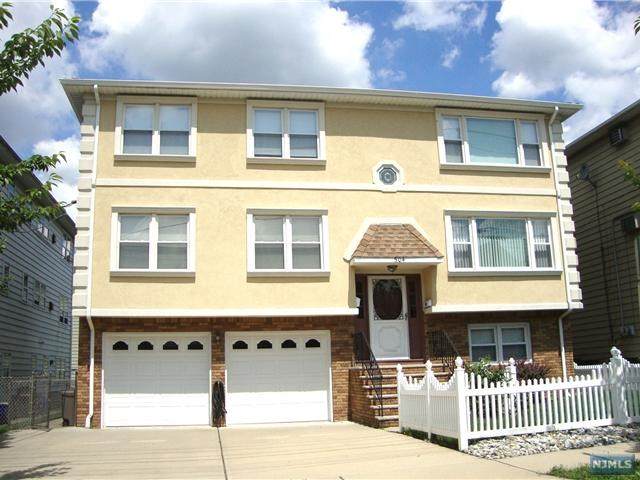 504 Lincoln Street - Photo 1