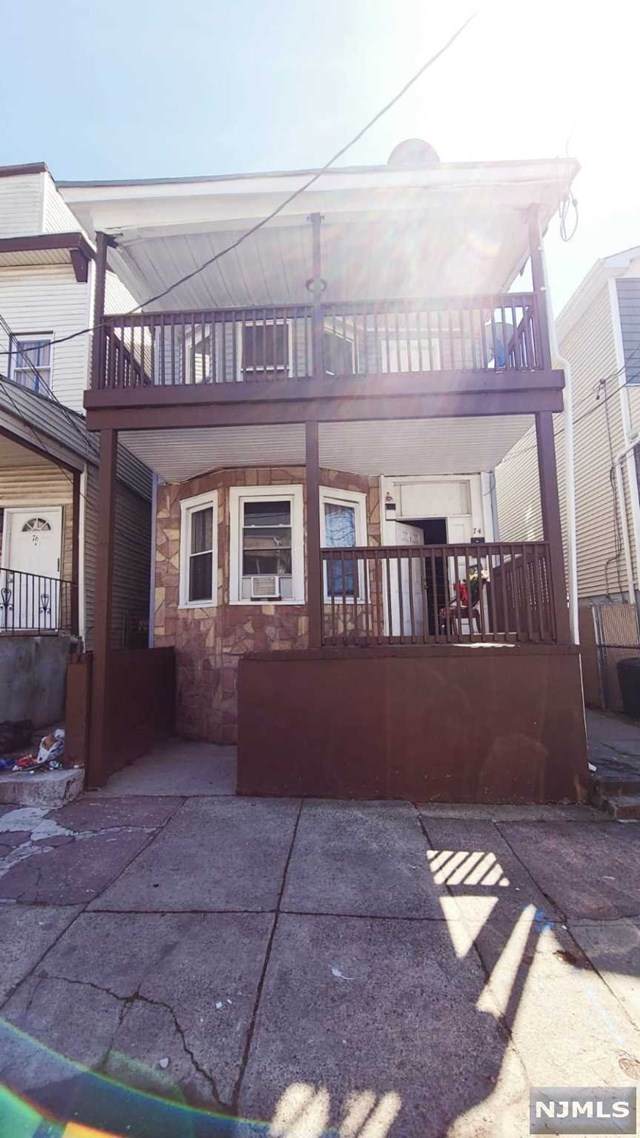 74 Godwin Avenue - Photo 1