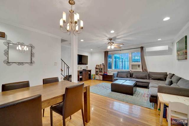 222 Sussex Street - Photo 1