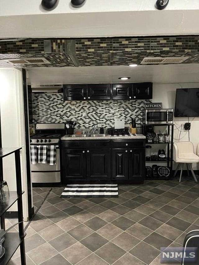 6 Miller Street - Photo 1