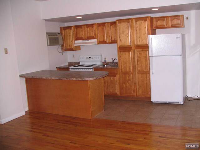 405 Hackensack Street - Photo 1