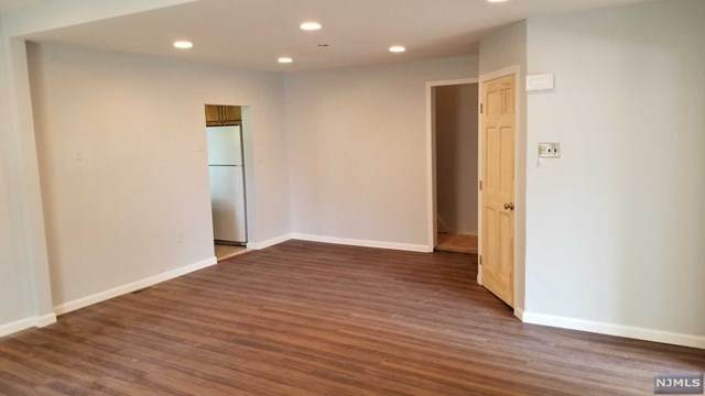 317 Garibaldi Avenue - Photo 1