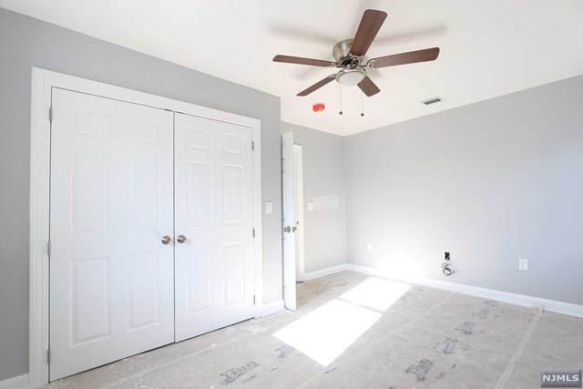 196 Linden Avenue - Photo 1