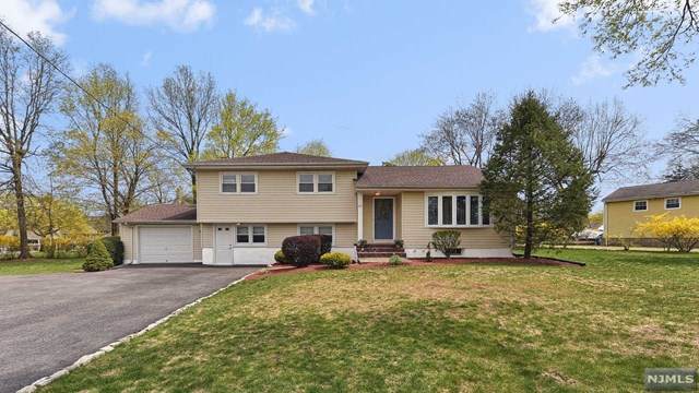 83 Berkley Court - Photo 1