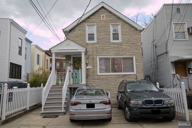 61 Zabriskie Street - Photo 1