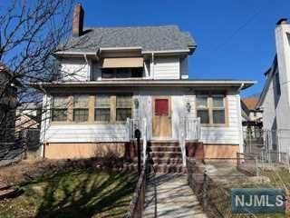 48-50 10th Street - Photo 1