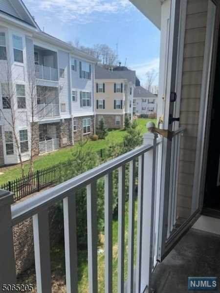 4 Pebble Road - Photo 1