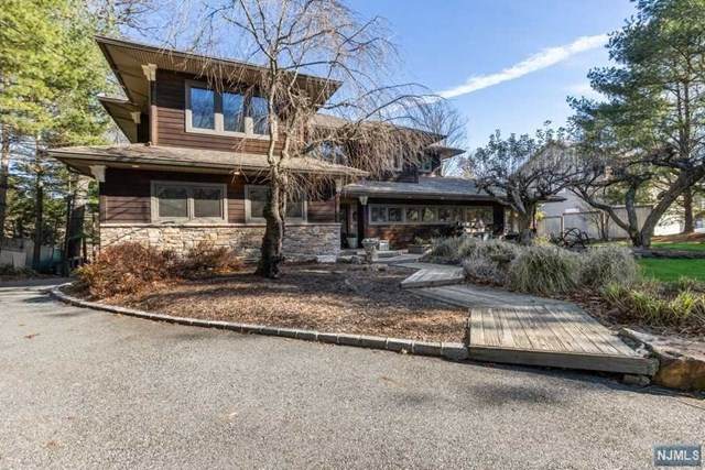 163 Summit Avenue - Photo 1