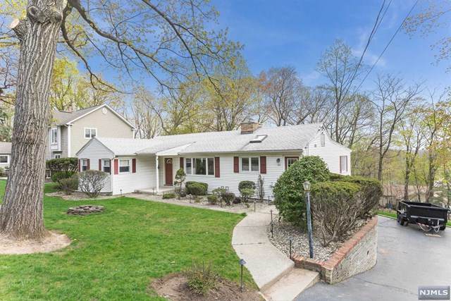 160 Degray Street - Photo 1