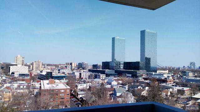 1600 Center Avenue - Photo 1