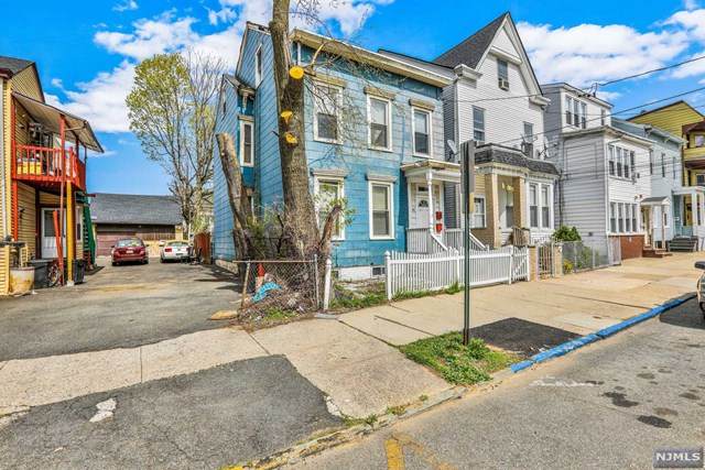 26 Sheridan Avenue - Photo 1
