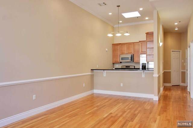729 Madison Street - Photo 1