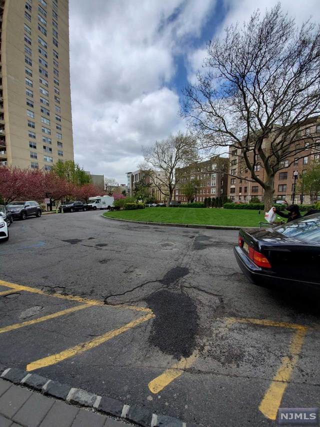 6050 Boulevard East - Photo 1