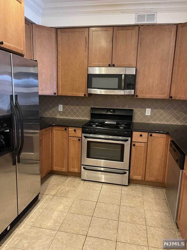 15-19 Tichenor Lane - Photo 1