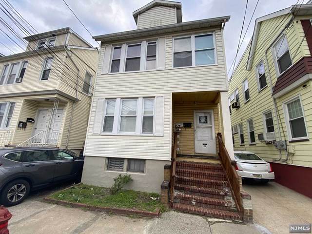 32 Windsor Street - Photo 1