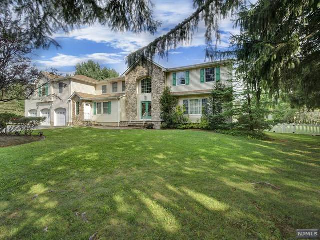 7 Longfellow Drive - Photo 1