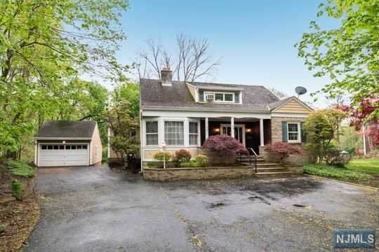 74 Wyckoff Avenue - Photo 1