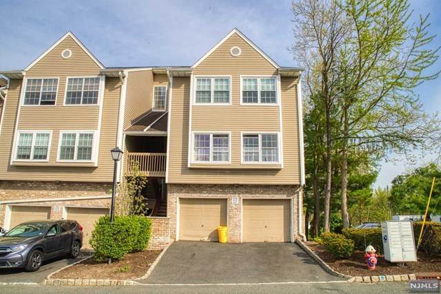 502 Windsor Drive - Photo 1