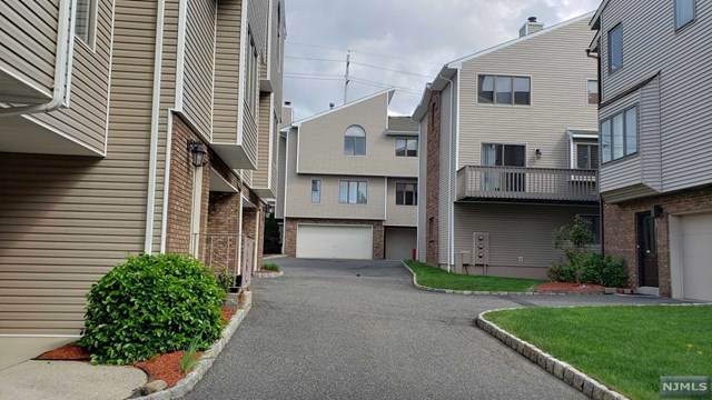 107 Roosevelt Place - Photo 1