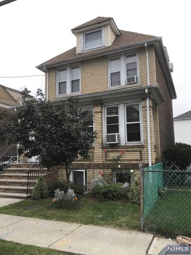 276 Desoto Place - Photo 1