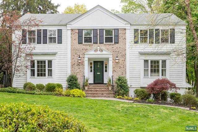 1 Honeysuckle Avenue - Photo 1