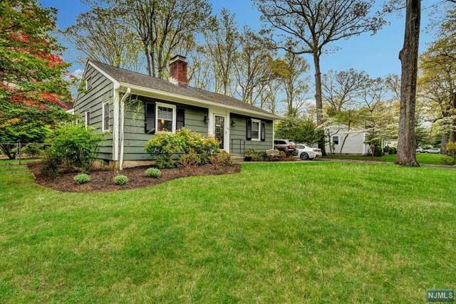 54 Ryerson Avenue - Photo 1
