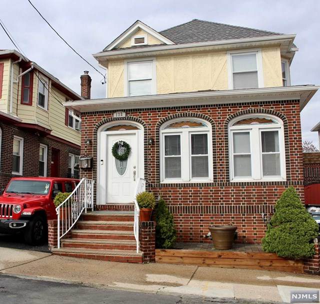 132 Hillcrest Place - Photo 1